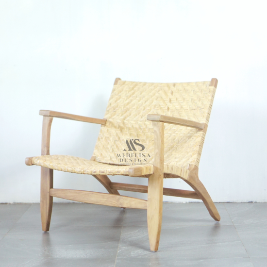 Lounge Chair Kursi Santai Anyaman Rotan Minimalis Kayu Jati