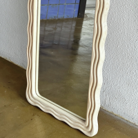 Mia Mirror Pigura Cermin Dinding