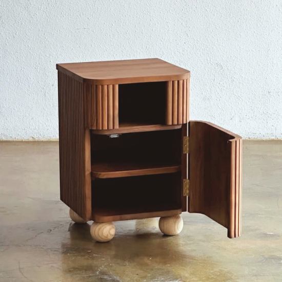 Otua Bedside Table Meja Nakas Kamar Tidur Salur
