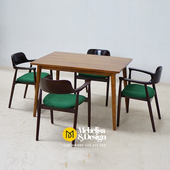 Kursi Meja Makan Cafe 4 Kursi Retro
