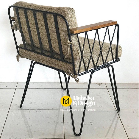 Kursi Teras Besi Industral Siomi Hitam