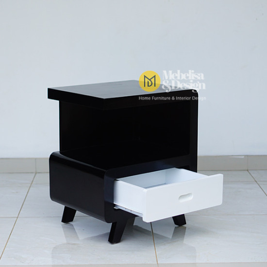 Meja Nakas Bedside Minimalis Jati Jovian