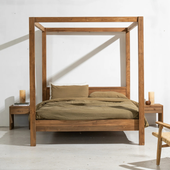 Aren Recycled Teak Canopy Bed