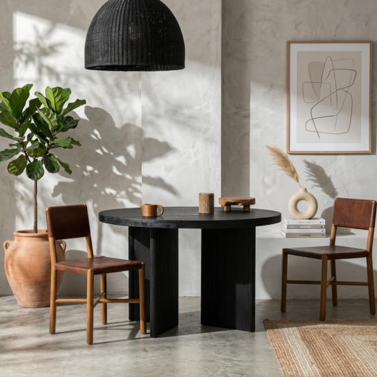 Avus Round Dining Table in Black