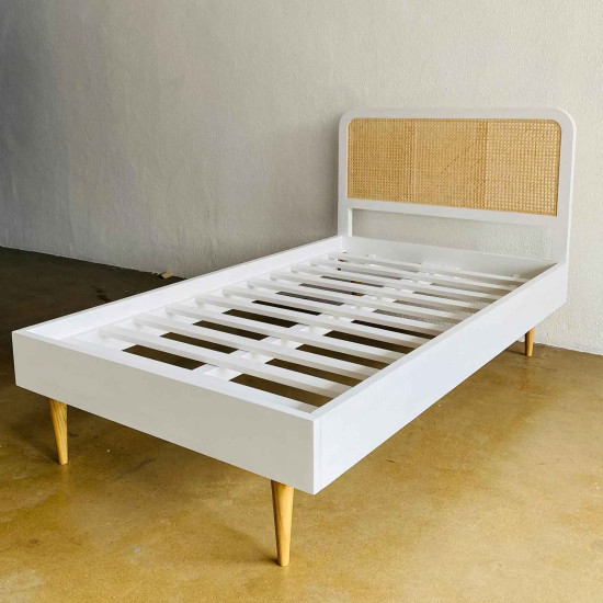 Farhat Bed Tempat Tidur Ranjang Dipan Rotan Antik Minimalis