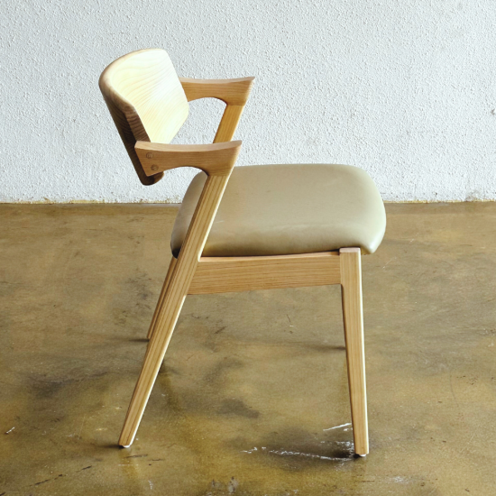 Kristy Chair Kursi Makan Resto Scandinavian