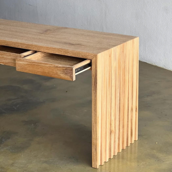 Meja Kerja Minimalis Panjang Kayu Solid dengan 4 Laci