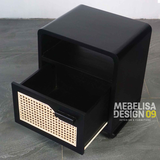 Meja Nakas Laci Rotan Kombinasi Kaki Besi Industrial Meja Nakas Laci Rotan Kombinasi Kaki Besi Industrial