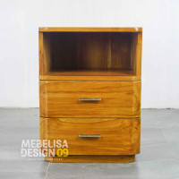 Meja Nakas Samping Ranjang Vintage Kayu Jati 2 Laci Meja Nakas Samping Ranjang Vintage Kayu Jati 2 Laci