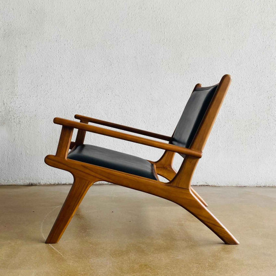 Mira Lounge Chair Kursi Santai Minimalis Kayu Jati Mira Lounge Chair Kursi Santai Minimalis Kayu Jati