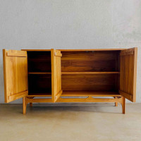 Mira Sideboard Mid-Century Bufet Ruang Tamu Modern Kayu Jati Solid