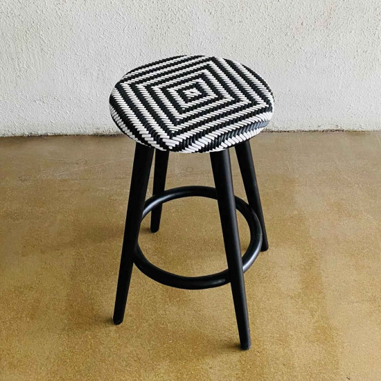 Najiah Bar Stool White+Black Rotan Kursi Bar Bulat Retro Jati