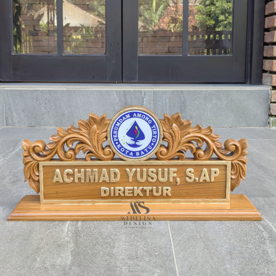 Papan Nama Meja Direktur Kayu Jati Ukiran