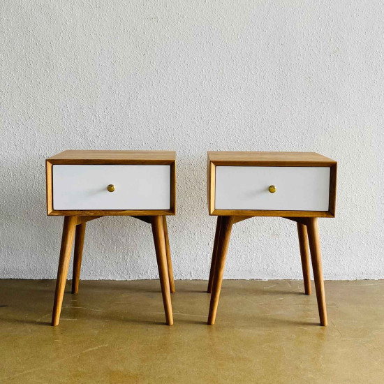 Tan Bedside Nakas 1 Laci Kayu Jati Model Retro
