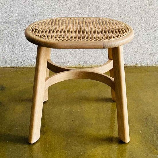 Zaha Stool Kursi Bangku Stool Retro Kayu Rattan Base Zaha Stool Kursi Bangku Stool Retro Kayu Rattan Base