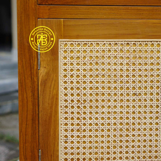 Bufet Minimalis Ruang Tamu Kayu Jati Pintu Anyaman Rotan