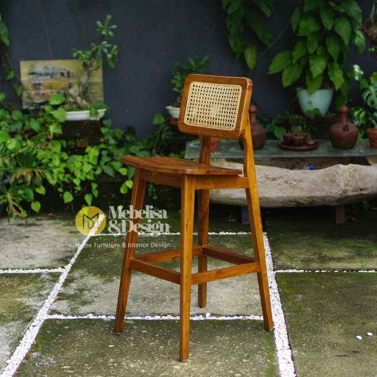 Kursi Bar Kayu Minimalis Kombinasi Rotan Scandinavian