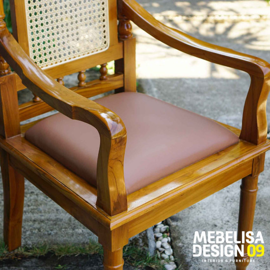 Kursi Jaksa Pengadilan Kayu Jati Rotan Antik Ukiran Jepara