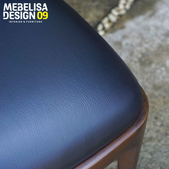 Set Meja Makan Bulat Jati 4 Kursi Retro Modern